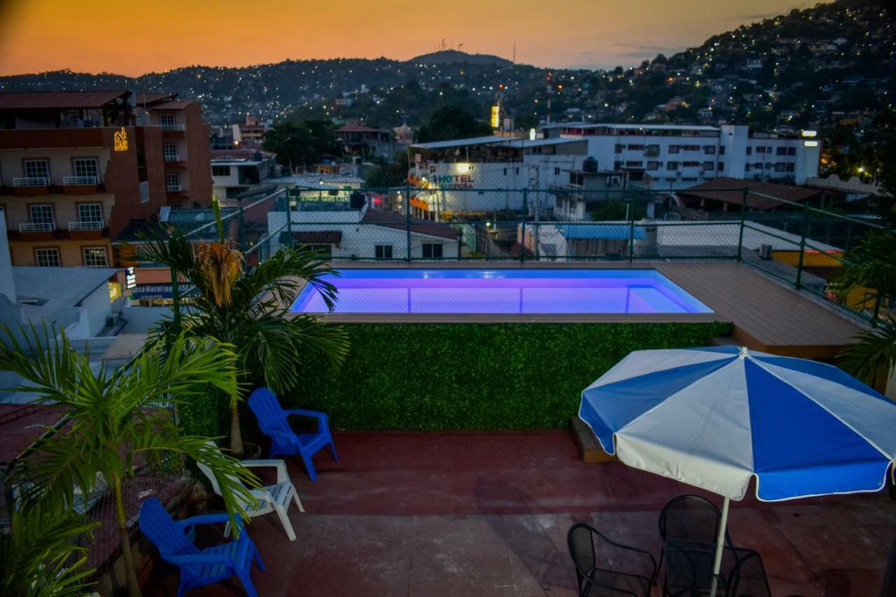 Hotel Gaby Inn Zihuatanejo Esterno foto