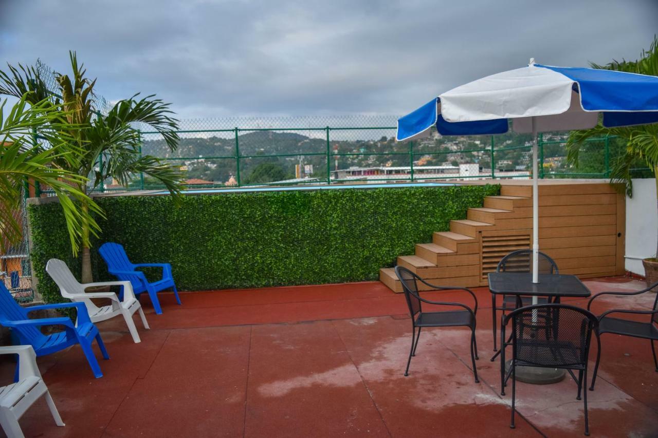 Hotel Gaby Inn Zihuatanejo Esterno foto