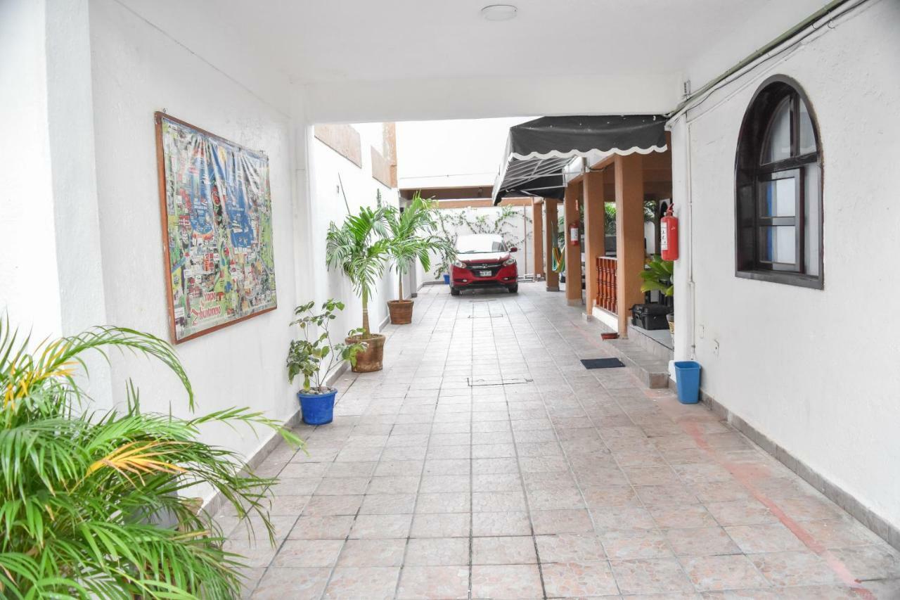 Hotel Gaby Inn Zihuatanejo Esterno foto