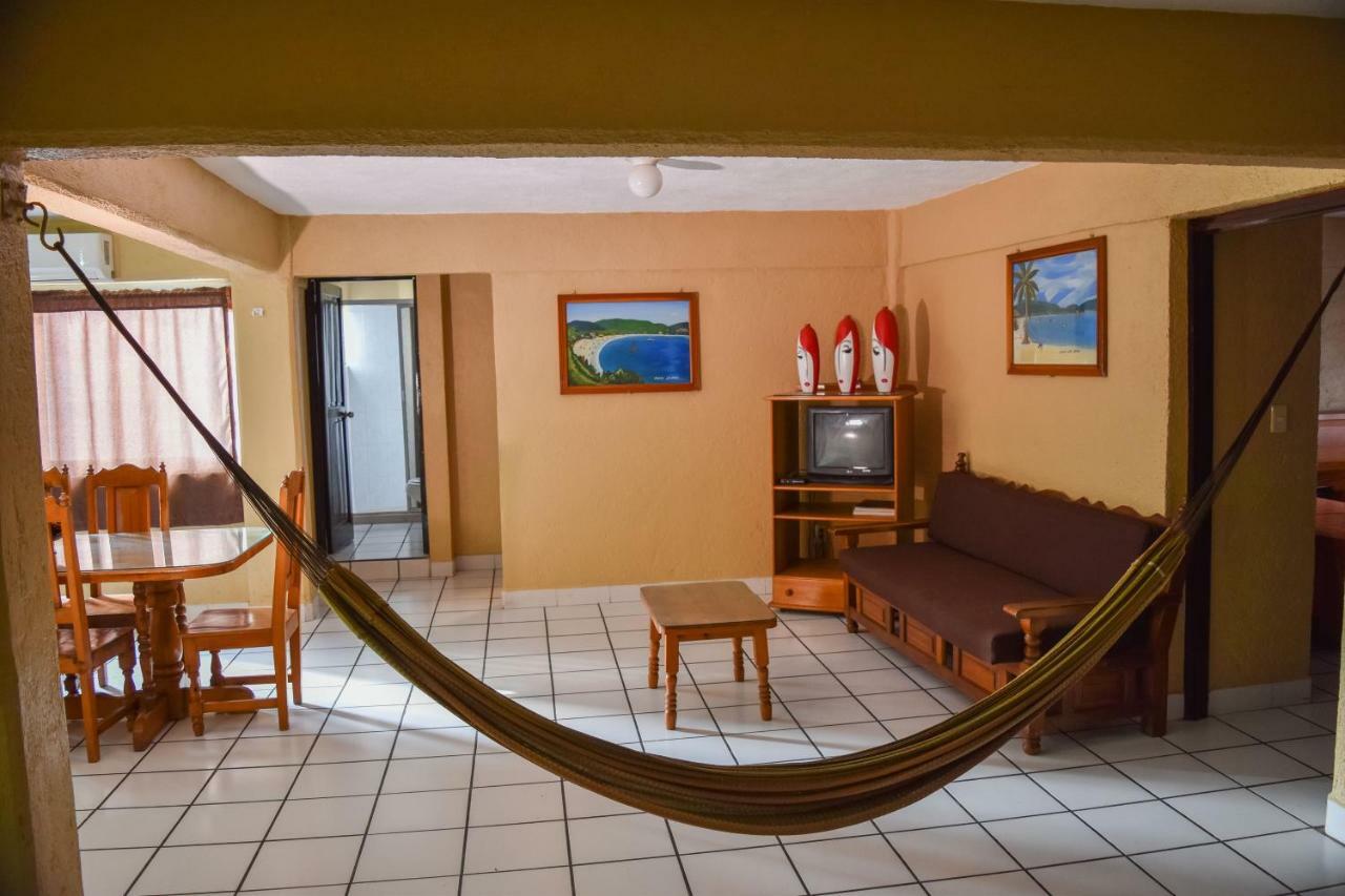 Hotel Gaby Inn Zihuatanejo Esterno foto